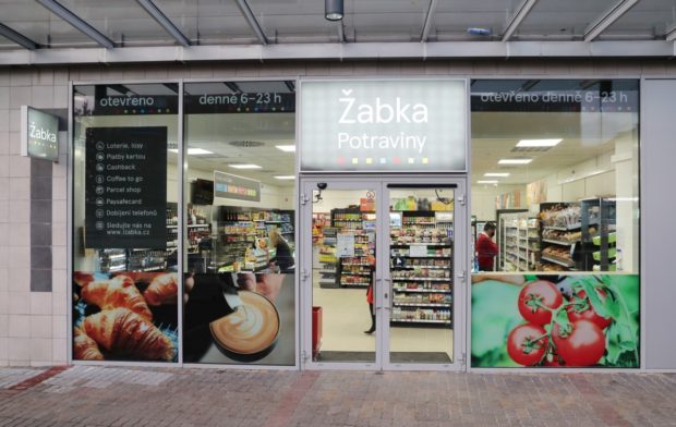 Žabka otevřela dvě nové prodejny v Praze. Poprvé i v nákupním centru