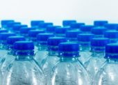 Iniciativa představila návrh, jak zálohovat PET lahve a plechovky
