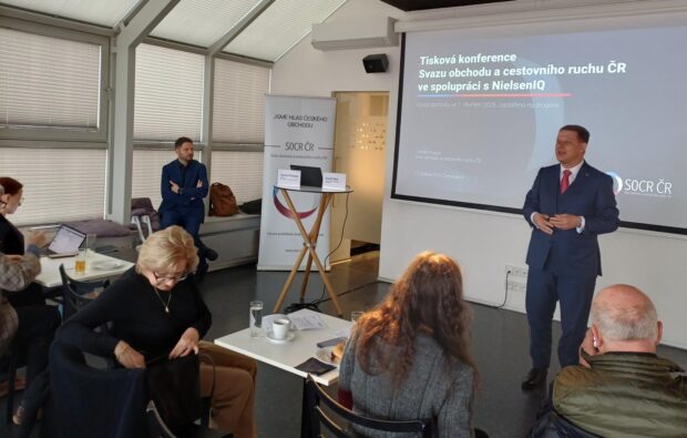 SOCR ČR a NielsenIQ: Obchodníci drží ceny na uzdě, hlavním tahounem růstu tržeb je drogerie a krása